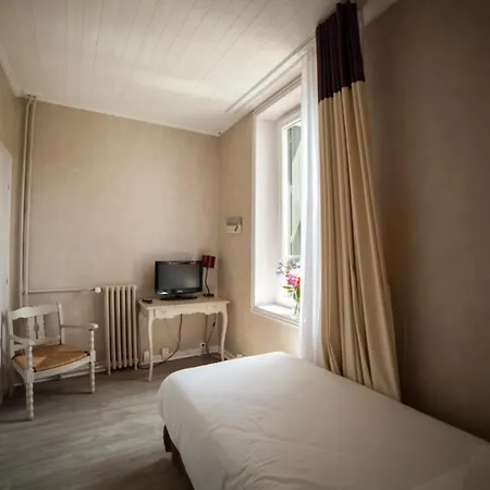 Saint Paul Hotel 3*