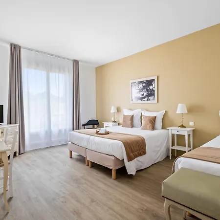 Saint Paul Otel 3*