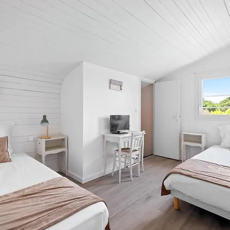 Otel Saint Paul 3*